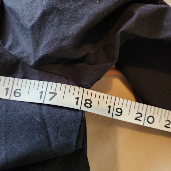 Aritzia Babaton Malik Off The Shoulder Blouse - Picture 7 of 7